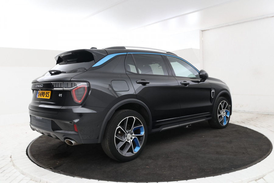 Lynk & Co 01 1.5 Panorama, Apple carplay, Zwarte hemel!