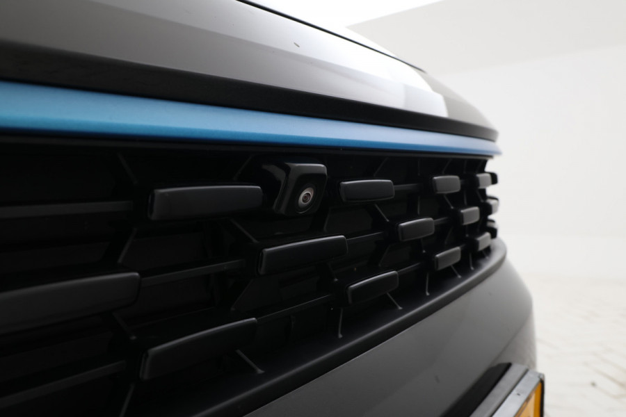 Lynk & Co 01 1.5 Panorama, Apple carplay, Zwarte hemel!