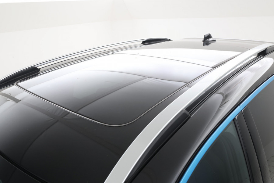Lynk & Co 01 1.5 Panorama, Apple carplay, Zwarte hemel!