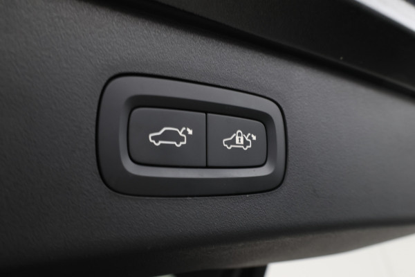 Lynk & Co 01 1.5 Panorama, Apple carplay, Zwarte hemel!
