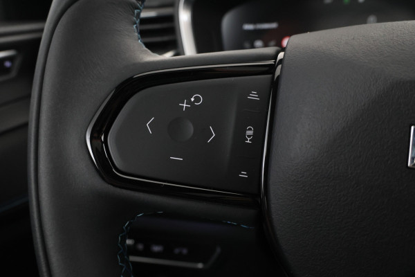 Lynk & Co 01 1.5 Panorama, Apple carplay, Zwarte hemel!