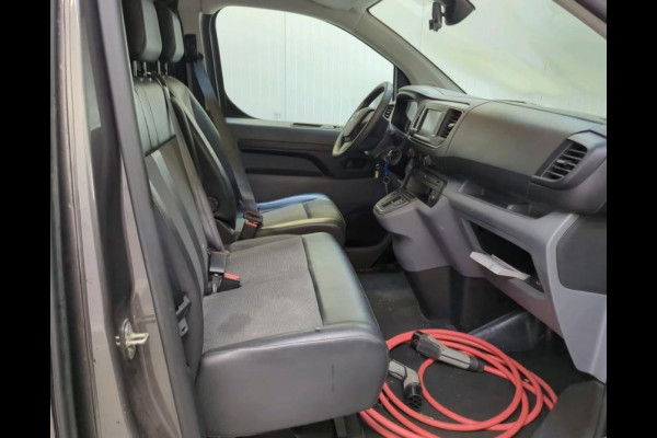 Toyota PROACE Electric Compact SOH 92% / 3Pers. / Pdc+Camera / Navigatie/ Airco / Cruise-ctr. / Apk 11-2027