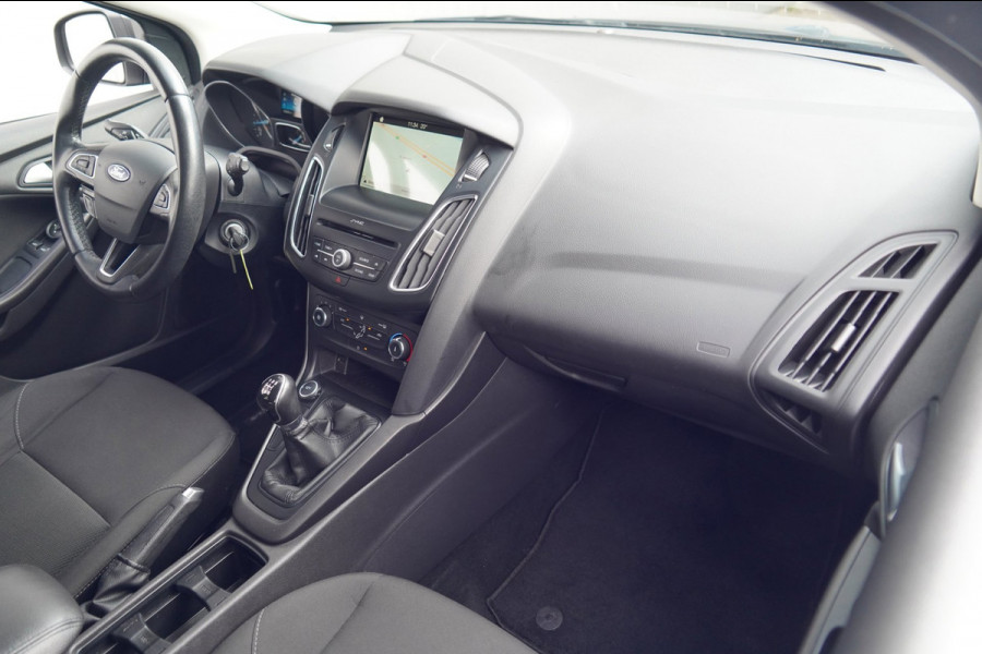 Ford Focus 1.0 Lease Edition / Navi / Trekhaak / Airco / Cruise Control / Elek. Ramen