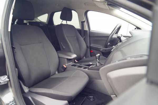 Ford Focus 1.0 Lease Edition / Navi / Trekhaak / Airco / Cruise Control / Elek. Ramen