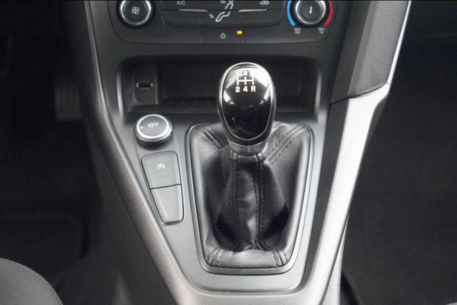 Ford Focus 1.0 Lease Edition / Navi / Trekhaak / Airco / Cruise Control / Elek. Ramen