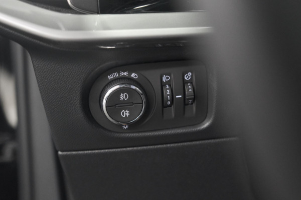 Opel Mokka 130 Turbo AT8 Ultimate | Camera | Dodehoekdetectie | Massage | Adaptieve Cruise Control