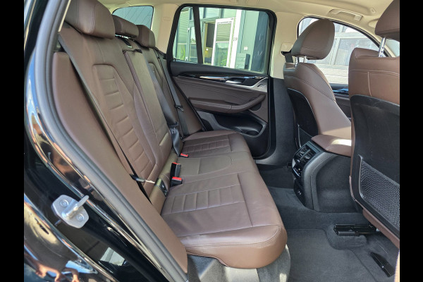 BMW X3 XDrive30e Business Edition Plus | LEDER | TREKHAAK | 20 INCH | LASER | STOELVERWARMING | CAMERA
