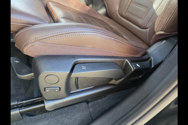 BMW X3 XDrive30e Business Edition Plus | LEDER | TREKHAAK | 20 INCH | LASER | STOELVERWARMING | CAMERA