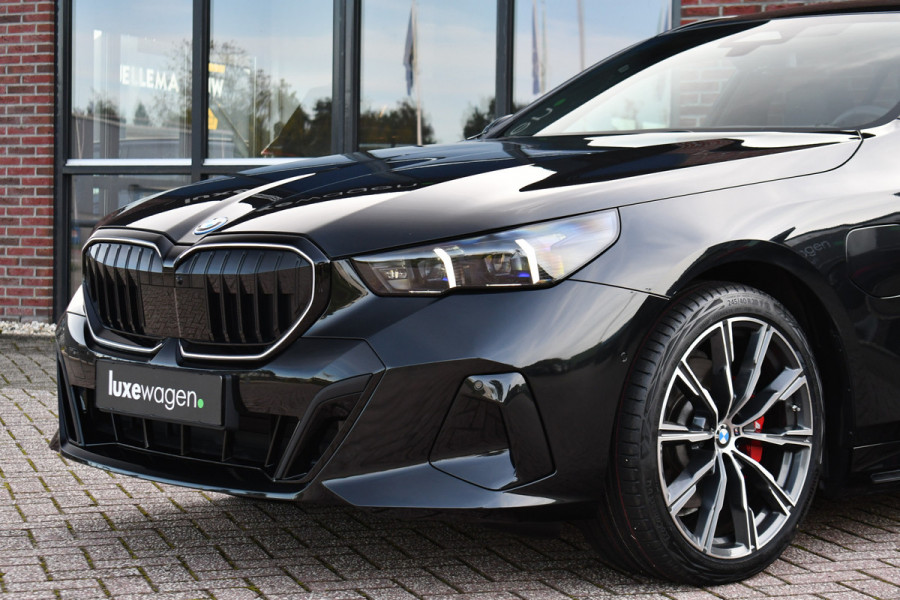 BMW 5 Serie Touring 530e xDrive M-Sport Pro Pano Trekh 360 HUD H/K 20inch