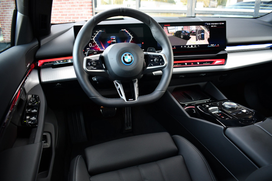 BMW 5 Serie Touring 530e xDrive M-Sport Pro Pano Trekh 360 HUD H/K 20inch