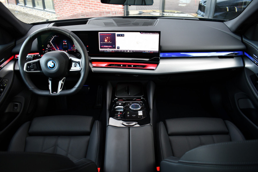 BMW 5 Serie Touring 530e xDrive M-Sport Pro Pano Trekh 360 HUD H/K 20inch