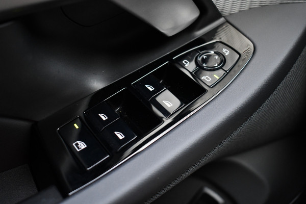 BMW 5 Serie Touring 530e xDrive M-Sport Pro Pano Trekh 360 HUD H/K 20inch