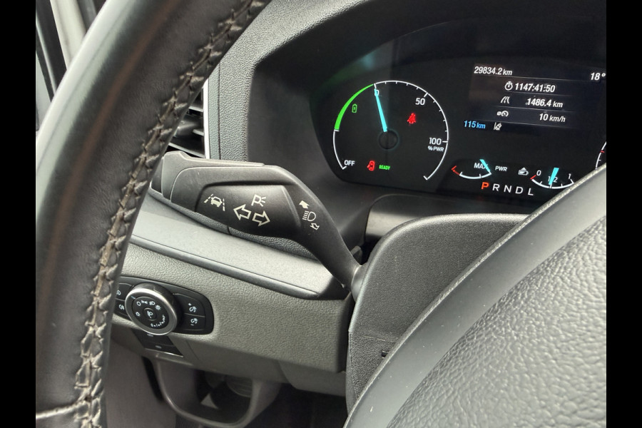 Ford E-Transit 68kWh 184PK L2H2 317km WLTP 97,3% (SOH) BEV Snelladen 360 Camera Cruise control Climate control Carplay Navigatie Laadkabel Parkeersensoren