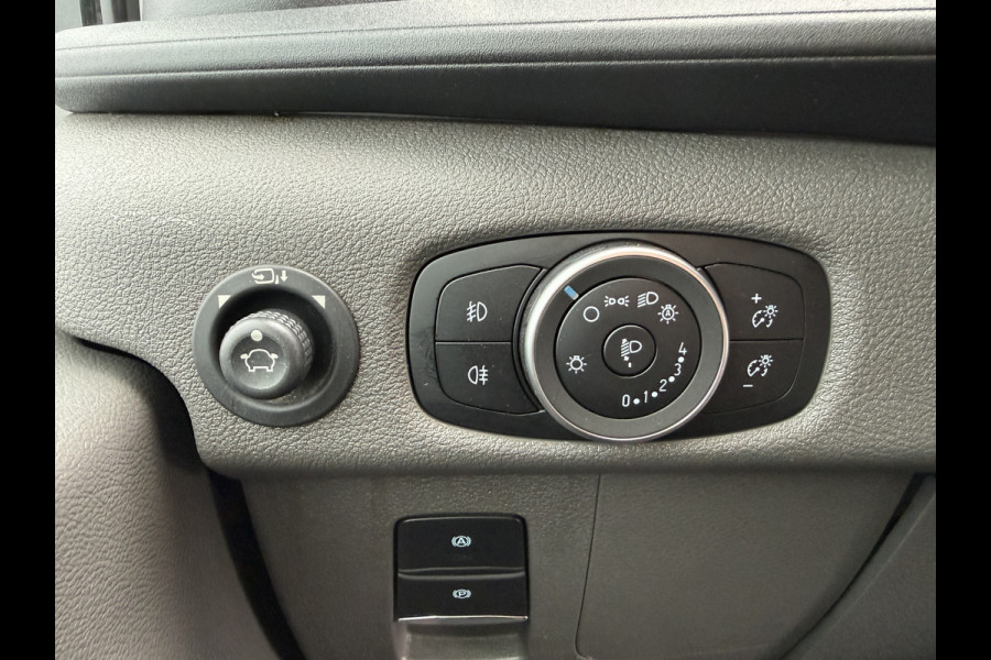 Ford E-Transit 68kWh 184PK L2H2 317km WLTP 97,3% (SOH) BEV Snelladen 360 Camera Cruise control Climate control Carplay Navigatie Laadkabel Parkeersensoren