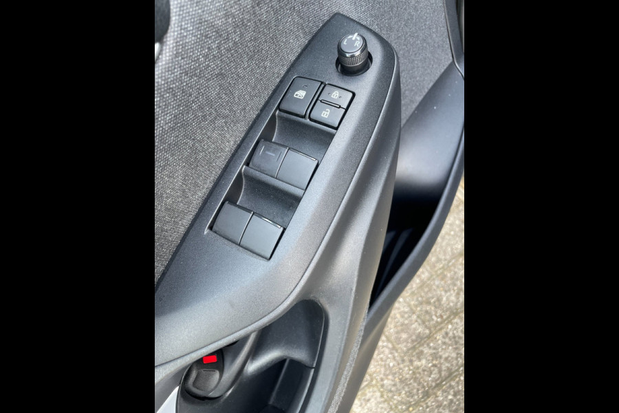 Toyota Yaris 1.5 Hybrid Dynamic