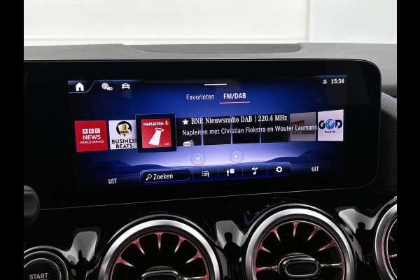 Mercedes-Benz EQA 250+ Essential Line 71 kWh | Achteruitrijcamera | Sfeerverlichting | Stoelverwarming | Navigatie | Chroompakket | Smartphone integratie| Inclusief 24 maanden Mercedes-Benz Certified garantie voor Europa.