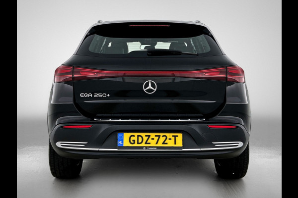 Mercedes-Benz EQA 250+ Essential Line 71 kWh | Achteruitrijcamera | Sfeerverlichting | Stoelverwarming | Navigatie | Chroompakket | Smartphone integratie| Inclusief 24 maanden Mercedes-Benz Certified garantie voor Europa.