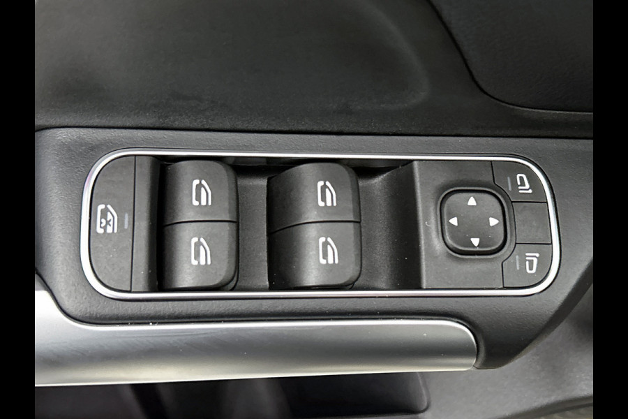 Mercedes-Benz EQA 250+ Essential Line 71 kWh | Achteruitrijcamera | Sfeerverlichting | Stoelverwarming | Navigatie | Chroompakket | Smartphone integratie| Inclusief 24 maanden Mercedes-Benz Certified garantie voor Europa.