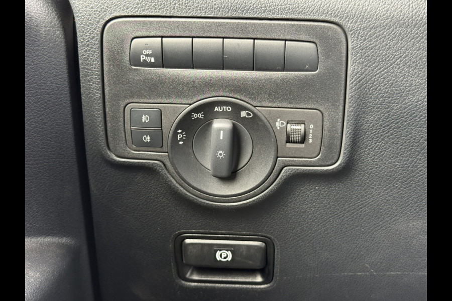 Mercedes-Benz Vito 116 1.9 CDI Automaat L3 XL Climate Control Cruise Control Camera Stoelverwarming Parkeersensoren voor achter