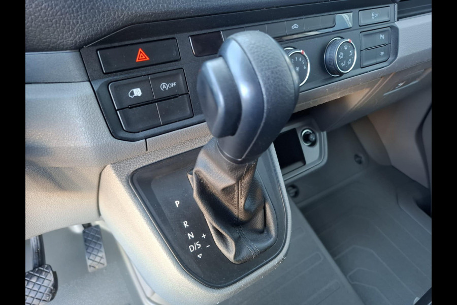 Volkswagen Crafter 35 2.0 TDI L3H3 Highline AIRCO / CRUISE CONTROLE / 3 ZITS / NAVI / CARPLAY