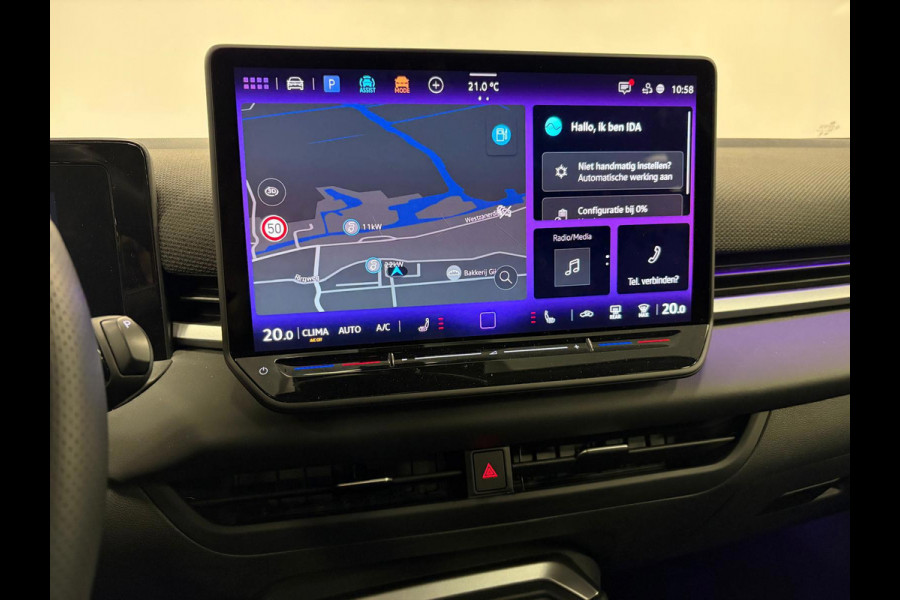 Volkswagen T-Roc 1.5 eTsi R-Line First Edition*Winterpakket*Camera*IQ-Light*