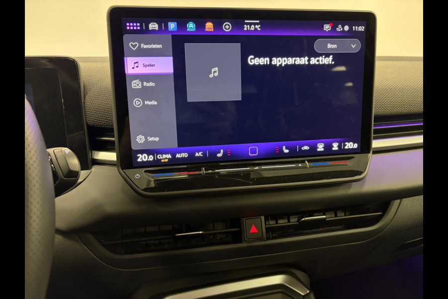Volkswagen T-Roc 1.5 eTsi R-Line First Edition*Winterpakket*Camera*IQ-Light*