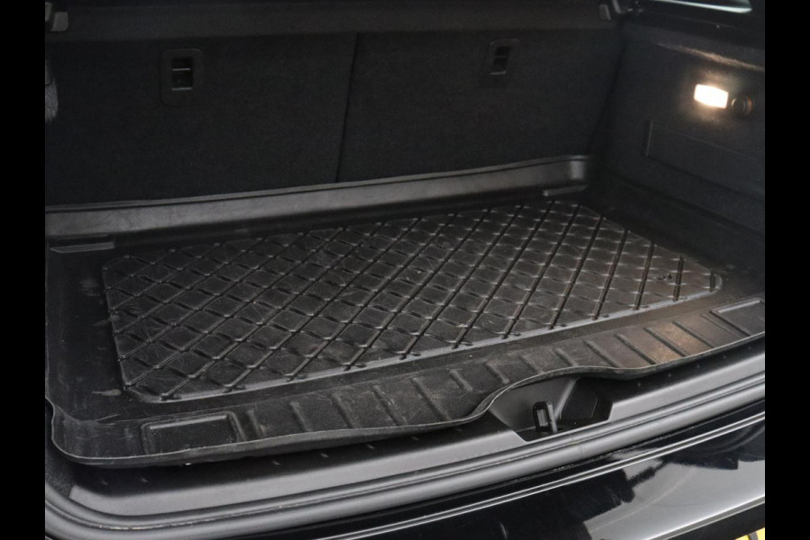 BMW i3 Basis 120Ah 42 kWh | SOH 85 % | Navigatie | LED | Harman Kardon | Stoelverwaming |