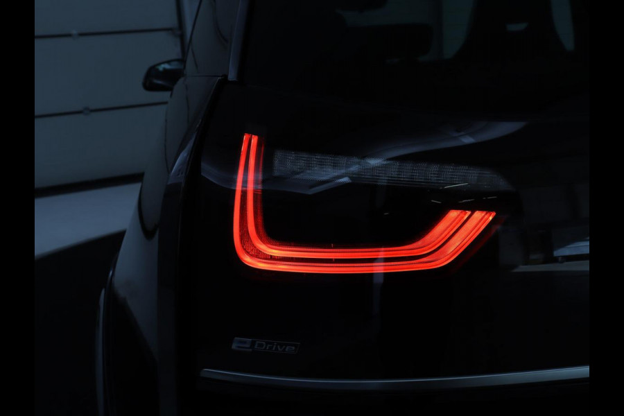 BMW i3 Basis 120Ah 42 kWh | SOH 85 % | Navigatie | LED | Harman Kardon | Stoelverwaming |