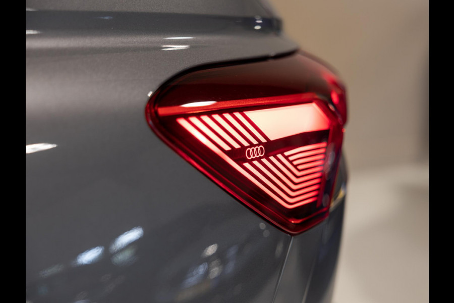 Audi Q4 e-tron 40 Launch edition Advanced Plus 77 kWh / 204pk / Panorama dak / Warmtepomp / Head-up display / Stoelverwarming /