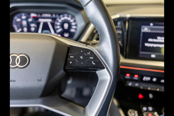 Audi Q4 e-tron 40 Launch edition Advanced Plus 77 kWh / 204pk / Panorama dak / Warmtepomp / Head-up display / Stoelverwarming /
