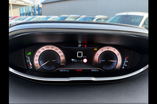 Peugeot 5008 1.6 e-THP GT-Line Panoma_Luxe leder_Camera_Led