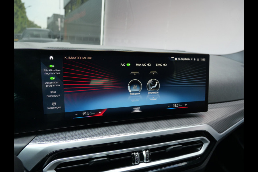 BMW 3 Serie Touring 318i M-SPORT | FACELIFT | CURVED | LEER | SHADOW | BTW-AUTO!!
