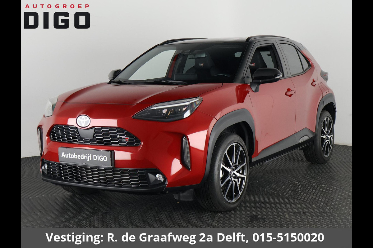 Toyota Yaris Cross 1.5 Hybrid GR Sport | Stoelverwarming | Navigatie | Parkeersensoren | Dealer onderhouden