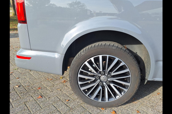 Volkswagen Transporter 2.0 TDI L2H1 30 DC Bulli Automaat | NL-Auto | Trekhaak | Blindspot | Park Assist | Airbag-Pack |