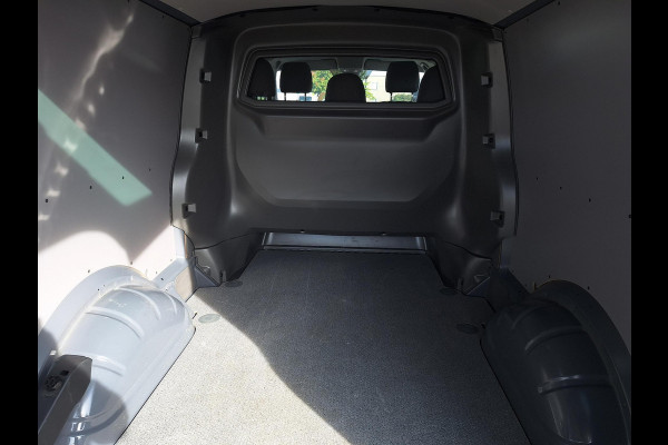 Volkswagen Transporter 2.0 TDI L2H1 30 DC Bulli Automaat | NL-Auto | Trekhaak | Blindspot | Park Assist | Airbag-Pack |