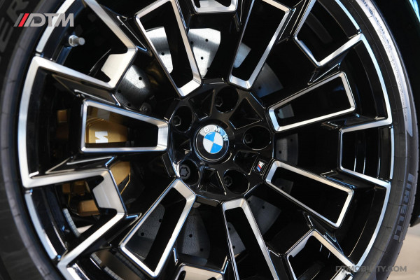 BMW 5 Serie Touring M5 | M-Drivers & Performance Pack | Keramisch | Akrapovič | Goodwood Grün |