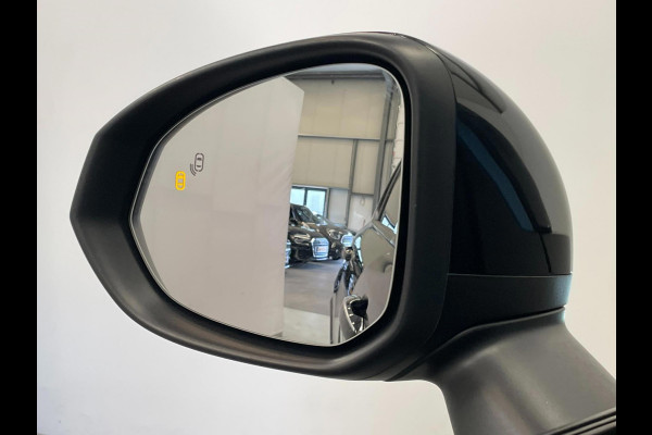 Lynk & Co 01 1.5 Black Night Edition / Trekhaak / 360 Camera / NL-auto