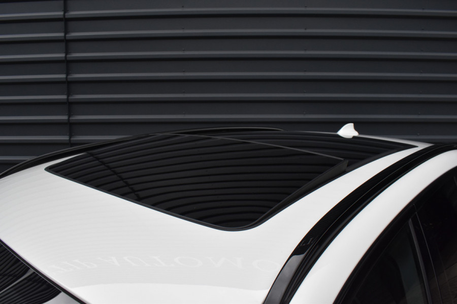 BMW X3 xDrive30e M Sport | Pano | 21'' Wielen | Camera | CarPlay | Head-Up | Stoelverwarming | Sfeerverlichting |