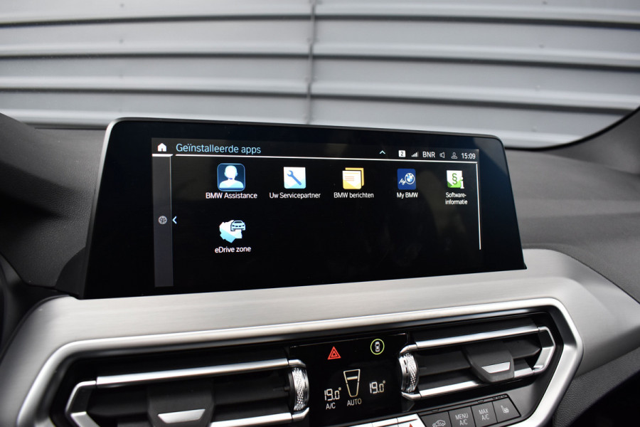 BMW X3 xDrive30e M Sport | Pano | 21'' Wielen | Camera | CarPlay | Head-Up | Stoelverwarming | Sfeerverlichting |