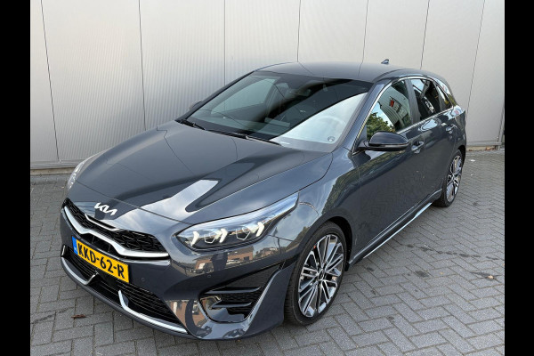 Kia Ceed 1.5 T-GDi 140PK Automaat GT-Line 12-2025!/Navigatie/Adapt.-cruise/Keyfree/Winter-pack