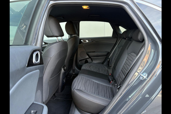 Kia Ceed 1.5 T-GDi 140PK Automaat GT-Line 12-2025!/Navigatie/Adapt.-cruise/Keyfree/Winter-pack