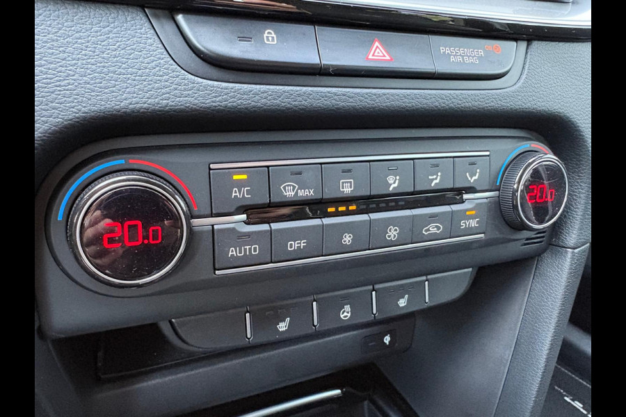 Kia Ceed 1.5 T-GDi 140PK Automaat GT-Line 12-2025!/Navigatie/Adapt.-cruise/Keyfree/Winter-pack