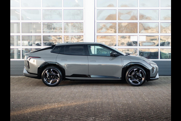 Kia EV4 Fastback GT-Line Business Edition 81.4 kWh | Direct leverbaar | Gunstige fiscale waarde! | Navi. | Clima. | Adapt. Cruise. | Stoel&Stuur Verwarming | Dodehoekassistentie | GT-Line Vegan Lederen Stoelbekleding