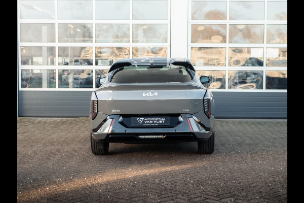 Kia EV4 Fastback GT-Line Business Edition 81.4 kWh | Direct leverbaar | Gunstige fiscale waarde! | Navi. | Clima. | Adapt. Cruise. | Stoel&Stuur Verwarming | Dodehoekassistentie | GT-Line Vegan Lederen Stoelbekleding