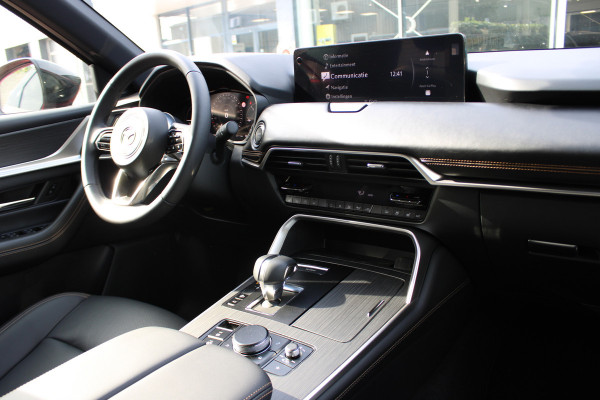 Mazda CX-60 2.5 e-SkyActiv PHEV Homura Plus | Panoramadak | BOSE | HUD | Trekhaak | Stoelventilatie/verwarming