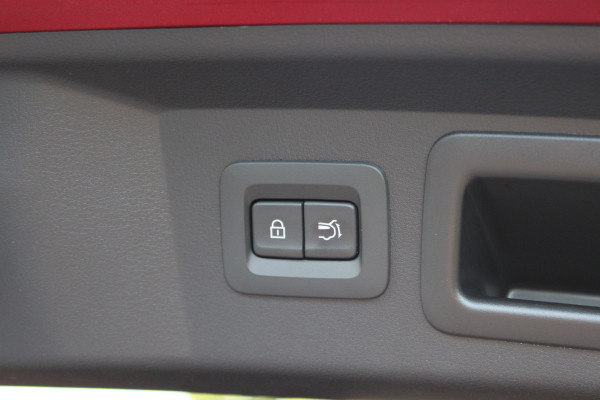 Mazda CX-60 2.5 e-SkyActiv PHEV Homura Plus | Panoramadak | BOSE | HUD | Trekhaak | Stoelventilatie/verwarming