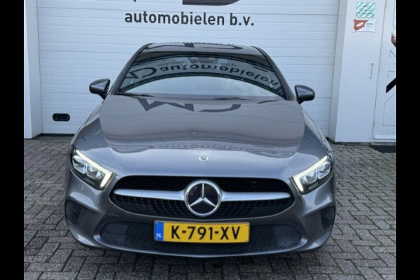 Mercedes-Benz A-Klasse 180 Business Solution Luxury-Digital dash- BTW - sfeerverlichting-Automaat-Dealer onderhouden-1e eigenaar