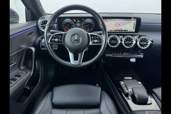 Mercedes-Benz A-Klasse 180 Business Solution Luxury-Digital dash- BTW - sfeerverlichting-Automaat-Dealer onderhouden-1e eigenaar