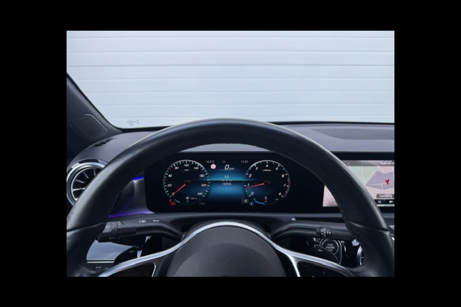 Mercedes-Benz A-Klasse 180 Business Solution Luxury-Digital dash- BTW - sfeerverlichting-Automaat-Dealer onderhouden-1e eigenaar