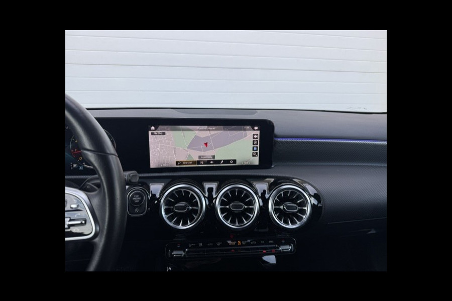 Mercedes-Benz A-Klasse 180 Business Solution Luxury-Digital dash- BTW - sfeerverlichting-Automaat-Dealer onderhouden-1e eigenaar